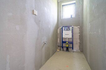 Realitná kancelária REALIFY ponúka na predaj 4 izbový bungal