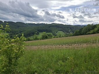 IBA U NÁS ponúkame väčší pozemok s luxusným výhľadom v krásn