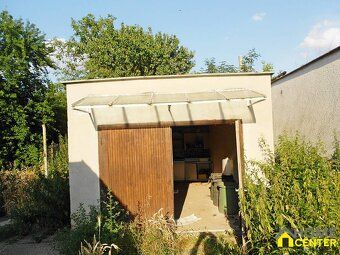 Ponúkame na predaj starší dom s pozemkom , ktorý sa nachádza