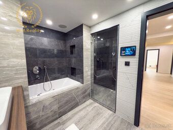REZERVOVENÝ REPREZENTATÍVNY 4-IZBOVÝ PENTHOUSE S TERASOU 59 