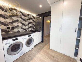 REZERVOVENÝ REPREZENTATÍVNY 4-IZBOVÝ PENTHOUSE S TERASOU 59 