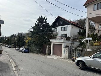 Typ: 3-izbový byt Ulica: Brečtanova Obec: Bratislava-Nové Me
