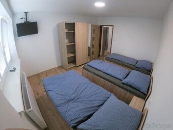 Ponúkame na predaj dve ubytovacie nehnuteľnosti situované le