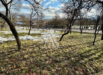 Ponúkame na predaj stavebný pozemok v obci SLANEC o celkovej