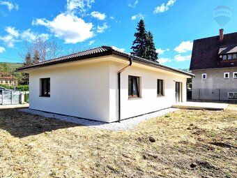 Túžite po bývaní v rodinnom dome ? Tento rodinný dom je ideá