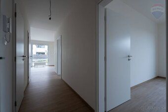 EXKLUZÍVNE IBA U NÁS! Na predaj 3-izbový byt 70,47 m² so záh