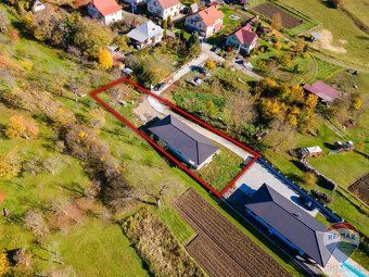 Exkluzívny 4-izbový bungalov – Trenčianske Mitice
Ponúkame n
