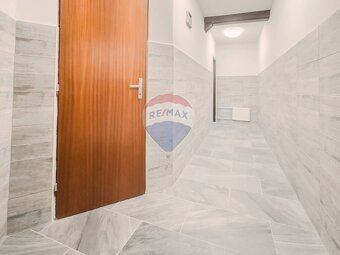 Realitná kancelária RE/MAX exkluzívne ponúka na prenájom kan