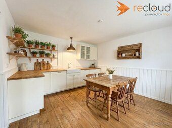 Výmera: 1 317 m² | Cena: 54 999 €
Ponúkame vám jedinečnú prí