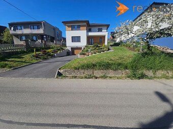 Ponúkame na predaj slnečný pozemok o výmere 946 m² s ideálno