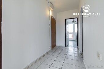 PETER MINARČÍK z Branislav Čuri Reality ponúka:
3 izbový byt