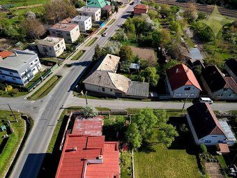 Ponúkame na predaj prízemný rodinný dom situovaný na priestr
