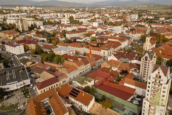 Exkluzívne ponúkam na predaj obchodný priestor v centre mest