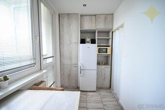 NA PREDAJ | 2-IZBOVÝ BYT PO KOMPLETNEJ REKONŠTRUKCII SO ZASK