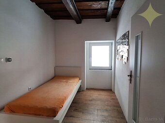 Ponúkame na predaj rodinný dom chalupu o rozlohe 110m2 v obc