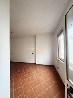 ☀️3-IZBOVÝ RODINNÝ APARTMÁN PRI MORI – DRAČ, ALBÁNSKO
Na pre