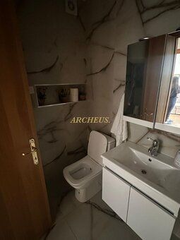 INVESTIČNÝ APARTMÁN S VÝHĽADOM NA MORE – KAVAJE, DRAČ, ALBÁN