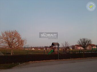 Realitná kancelária HALO reality a Mgr. Andrea Kopinská, kon