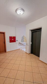 Typ: Garsónka Obec: Poprad
 
Realitná kancelária Bývajte s N
