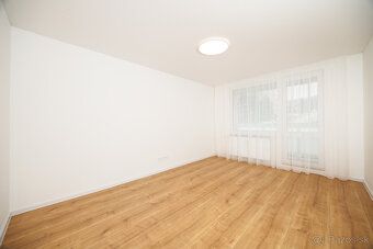 Ponúkame na predaj EXKLUZÍVNY 2 IZBOVÝ BYT PO KOMPLETNEJ REK