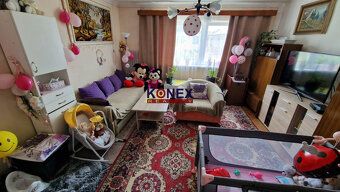 ID:2475
Ponúkame Vám na predaj priestranný poschodový rodinn