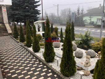 ID:2517
Ponúkame na predaj trojpodlažný polyfunkčný objekt v