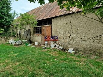 ID:2642
Ponúkame na predaj pozemok so starým rodinným domček