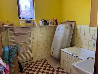 Typ: Rodinný dom Obec: Nitrianske Pravno
Vo veľmi peknej, po
