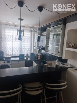 ID:3703
Ponúkame na predaj priestranný štvorizbový byt nachá