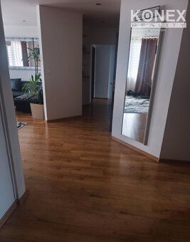 ID:3703
Ponúkame na predaj priestranný štvorizbový byt nachá