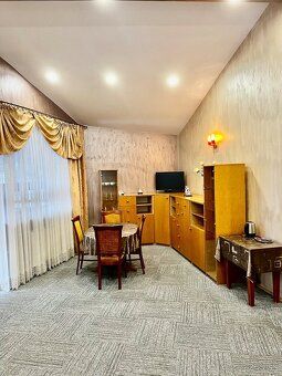 🏡Ponúkame na predaj kompletne zrekonštruovaný horský hotel Š