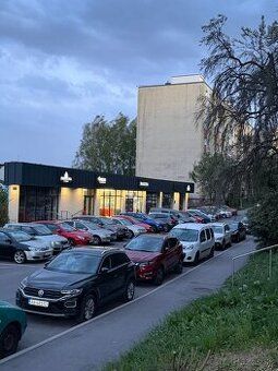 Ponúkame na prenájom obchodný / prevádzkový priestor o výmer