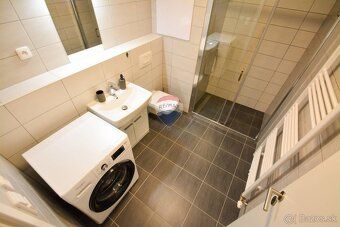 Realitná kancelária RE/MAX Vám EXKLUZÍVNE ponúka na PRENÁJOM