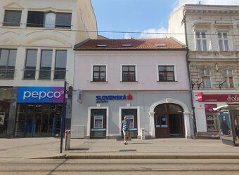 Ponúkame na prenájom obchodný priestor na Obchodnej v Starom