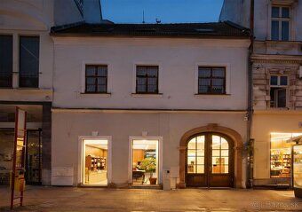 Ponúkame na prenájom obchodný priestor na Obchodnej v Starom