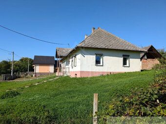Exkluzívne ponúkame na predaj starší domček s mimoriadne pri