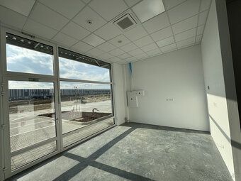 Realitná kancleária KNB - Komerčné Nehnuteľnosti Bratislava 