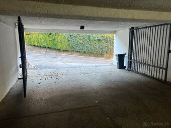 Ponúkame Vám na predaj garáž, ktorá sa nachádza v garážovom 