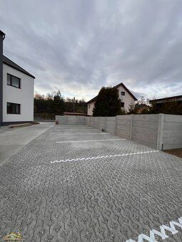 Ponúkame na predaj priestranný 2-izbový byt v obci Staškov o