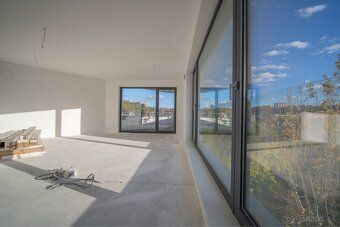 Luxusný 3-izbový byt s terasou v rezidenčnom komplexe Apartm