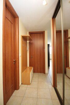 Ponúkame na prenájom 2 izbový byt o výmere 62 m2 + balkón 6 
