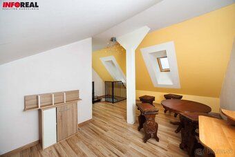 3 izbový byt na 6. poschodí o výmere 105 m2 na Krosnianskej 