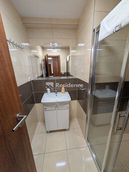 Ponúkame na predaj kompletne zariadený 2-izbový apartmán nac
