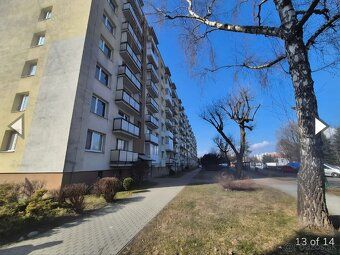PRIESTRANNÝ 2-IZBOVÝ BYT (66 m²) S BALKÓNOM AJ LODŽIOU VO VY