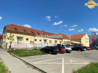 Ponúkame Vám na predaj rozsiahlu lukratívnu komerčnú budovu 
