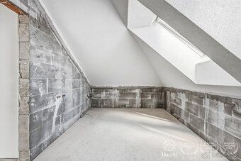 Bosen Group Poprad Vám ponúka výnimočný podkrovný byt s veľm