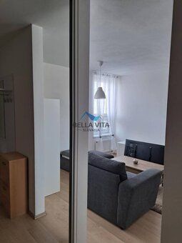 Ponúkame Vám do prenájmu 1 izbový byt s balkónom v Galante, 