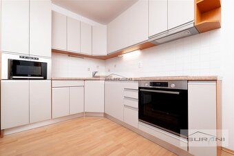 Ponúkame na predaj priestranný 3-izbový byt s dvoma balkónmi