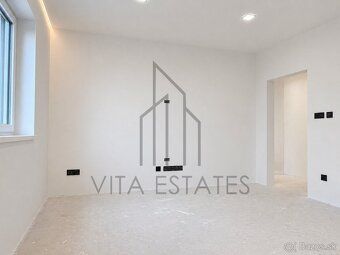 Realitná kancelária VITA ESTATES ponúka na predaj moderný ro