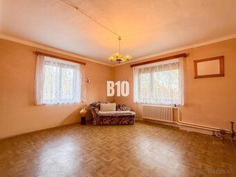 B10 Vám ponúka na predaj rodinný dom v obci Bobot, situovaný